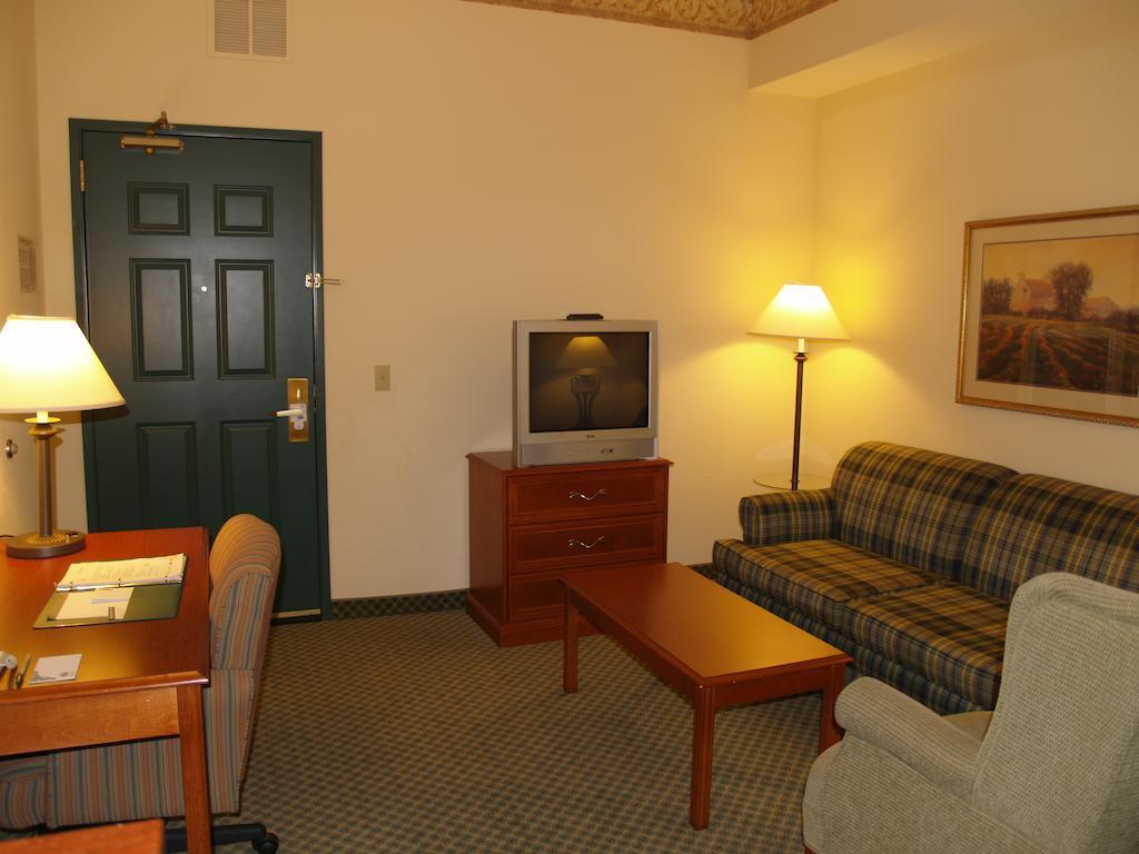 Country Inn & Suites By Radisson, St Charles Historic District Saint Charles Εξωτερικό φωτογραφία