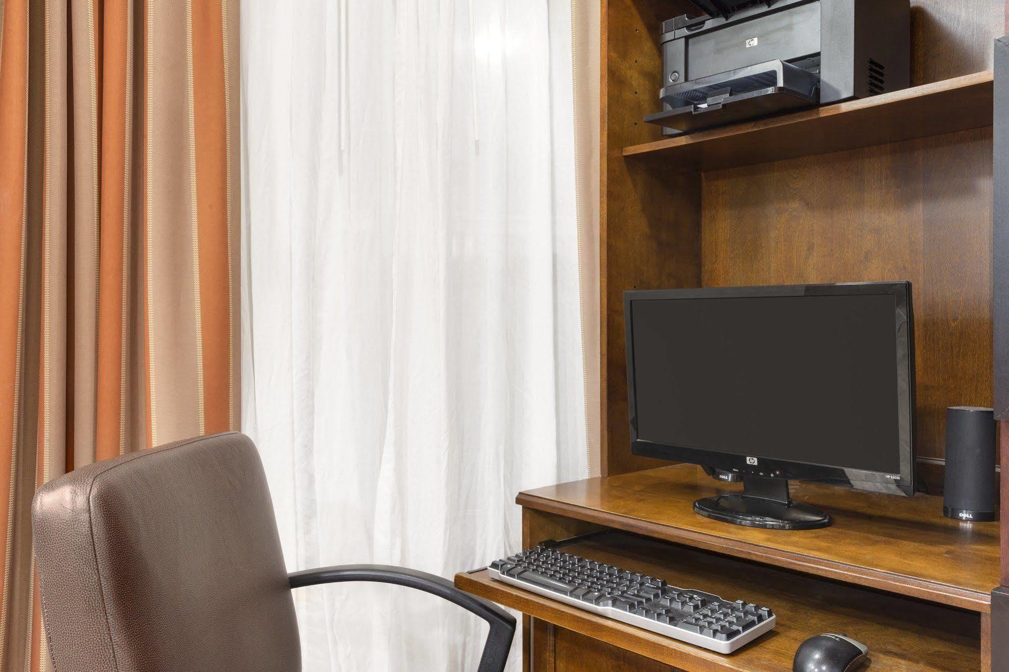 Country Inn & Suites By Radisson, St Charles Historic District Saint Charles Εξωτερικό φωτογραφία